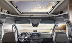 3300_S52_640-MEG_IN_8366_2025